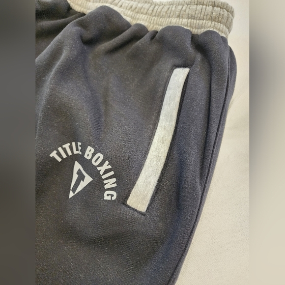 Title Boxing Men's Black Grey Training Joggers Warm Pockets, sz XL - Picture 14 of 15